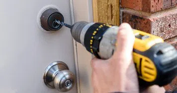 Security Locksmith Services Ellicott City, MD 410-412-7463 - 13-Key-Broke-In-Lock